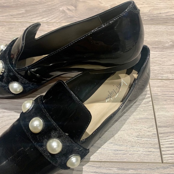 Lord & Taylor Patent Pearl Embellished Flats - Picture 5 of 7